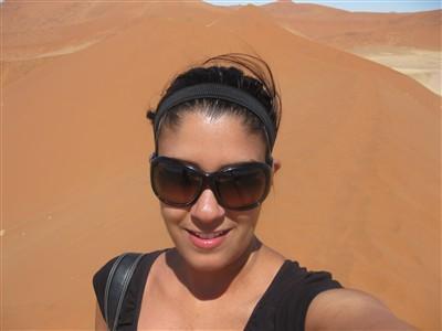Mary, 45 of Toronto, Ontario,  dating