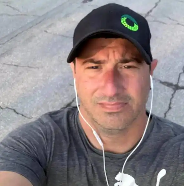 Craig, 47 of Kingston, Ontario,  dating