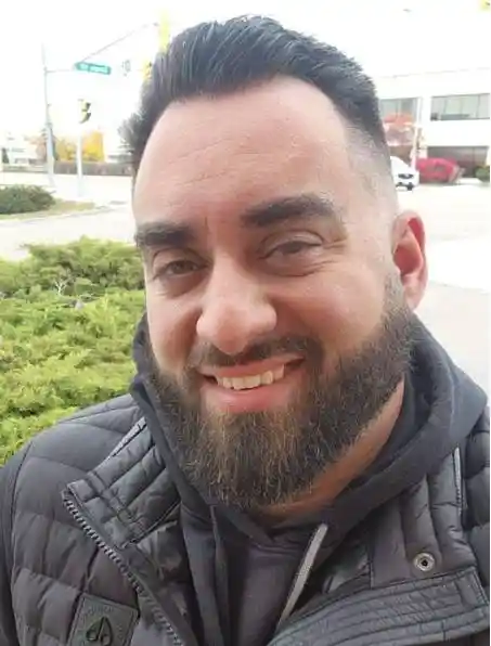Dimitri, 41 of Toronto, Ontario,  dating