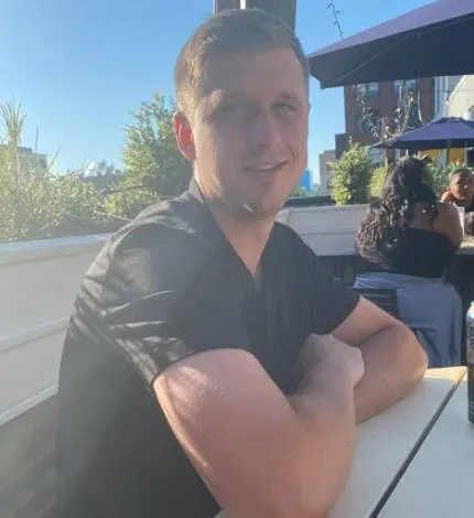 Jakub, 34 of Toronto, Ontario,  dating