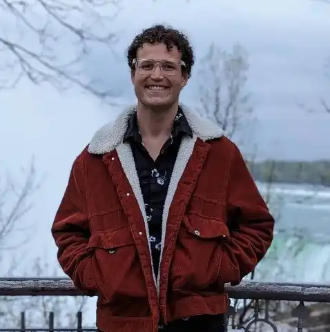 Jordan, 27 of Toronto, Ontario,  dating