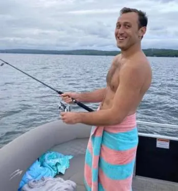 Justin, 41 of Boston, Massachusetts,  dating