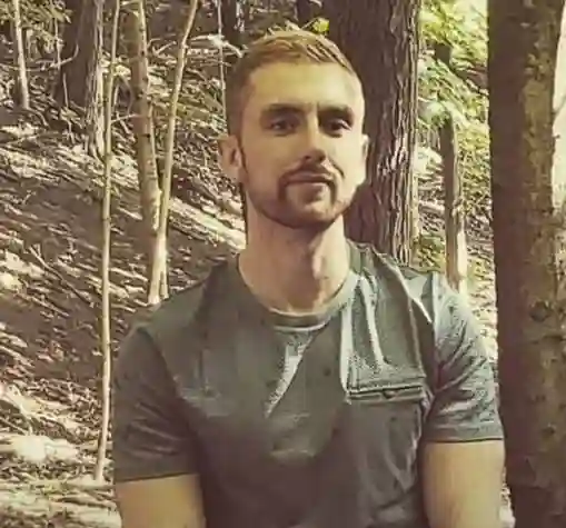 Karl, 32 of Toronto, Ontario,  dating