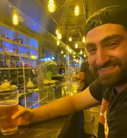 Peter, 36 of Toronto, Ontario,  dating