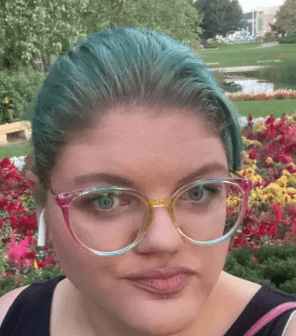 Katie, 34 of Oakville, Ontario,  dating