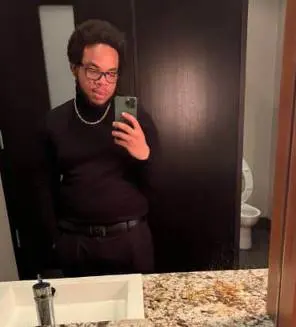 Anthony, 28 of Brampton, Ontario,  dating