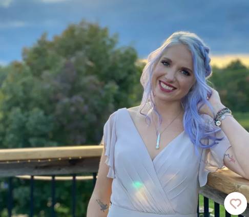 Devon, 37 of Whitby, Ontario,  dating