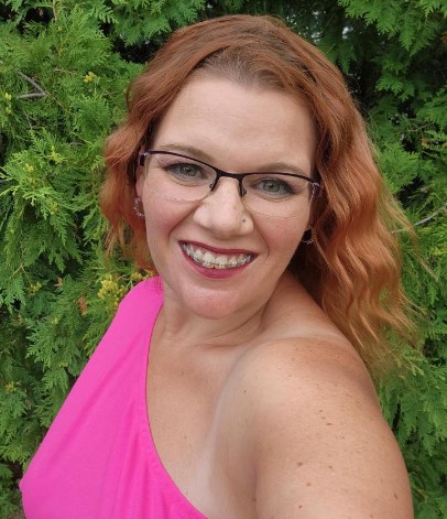Allison, 43 of Manitouwadge, Ontario,  dating
