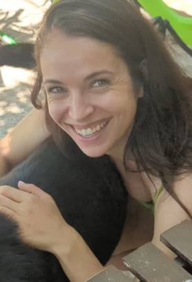 Sophie, 29 of Toronto, Ontario, Canada dating