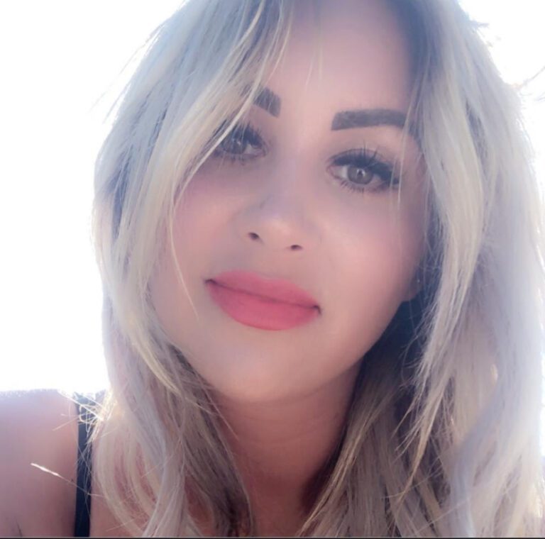 Mckenzie, 39 of Arlington, Washington,  dating