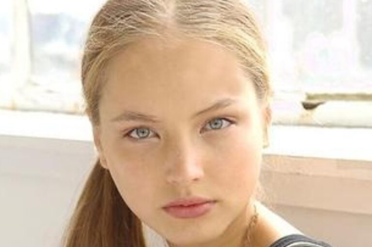 Mila, 21 of Toronto, Ontario,  dating