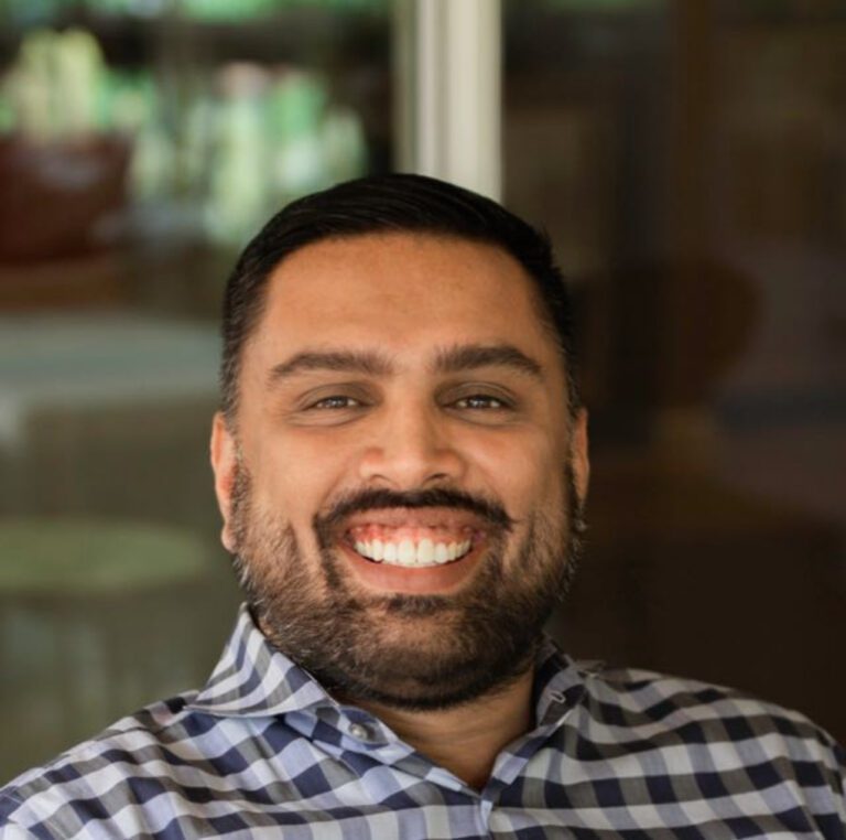 RJ, 44 of Atlanta, Georgia,  dating