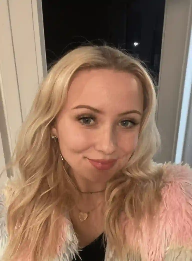 Kiersten S., 28 of Buffalo, New York,  dating