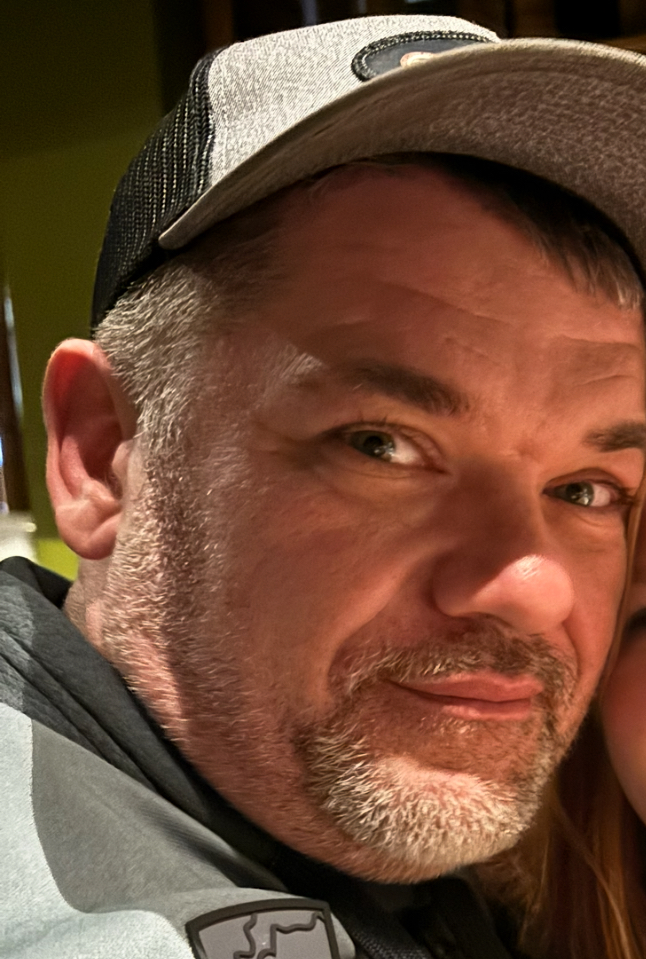 Jeffery, 44 of Toledo, Ohio, United States dating